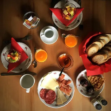 La Sorpresa Frühstückspension