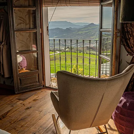 Bed & Breakfast La Sorpresa Valle de Abdalagís